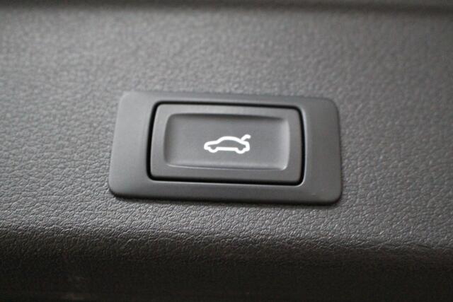 Audi A4 Avant 1.4 TFSI Sport Lease Edition Navigatie | Climate Control | Trekhaak | Parkeersensoren