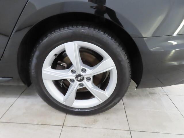 Audi A4 Avant 35 TFSI Advanced Edition 1e-Eig. & Keurig-Onderh. BOVAG-Garantie. NL-Auto.