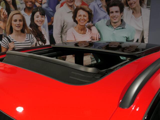 Audi A4 Avant 35 TFSI S edition - Occasion Lease vanaf ¤664 p/m - *Rood metalliclak* - Panoramadak - BANG & OLUFSEN audio