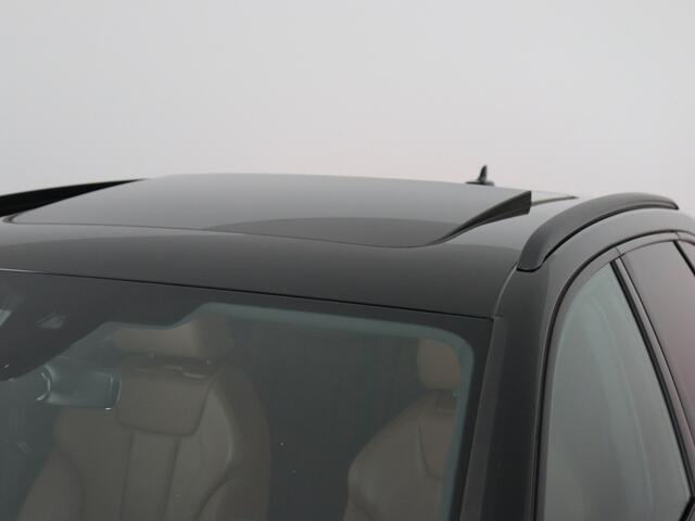 Audi A4 Avant 35 TFSI Business Edition (NL-Auto / Elek. Trekhaak / Pano / B&O / ACC / Incl. dakdragers)