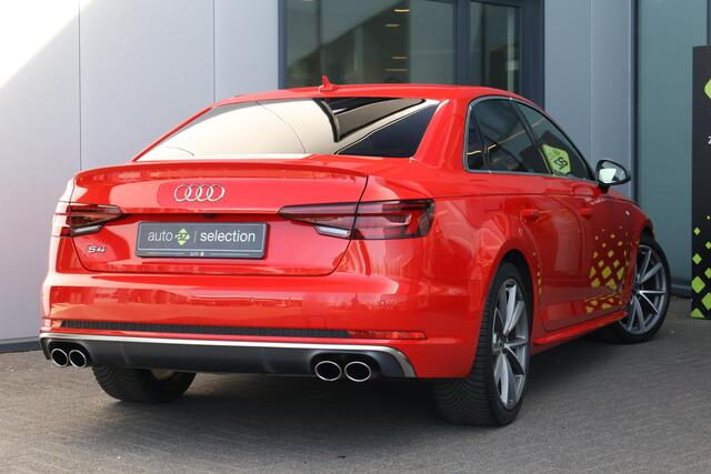 Audi A4 Limousine 3.0 TFSI S4 quattro Pro Line Plus / Schuifdak / Matrix