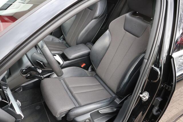 Audi A4 Avant 35 TDI Launch Edition Sport | 2x S-Line | Panoramadak | ACC | Camera | Trekhaak |