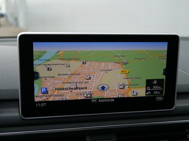 Audi A4 Limousine 40 TFSI Sport S line 191 Pk Automaat Navigatie / PDC / Stoelverwaming / 18 inch