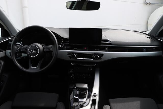 Audi A4 Limousine 40 TFSI Advanced Edition 204pk | Camera | Carplay