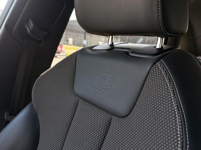 Audi A4 Limousine 35 TFSI S Edition Competiton | Matrix Led | Sfeerverlichting | Schuif/Kantel Dak | Apple Carplay |