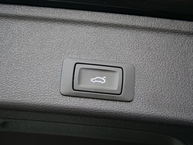Audi A4 Avant 35 TFSI Advanced Edition 150 Pk Automaat Navi / DAB / Camera / Apple Carplay