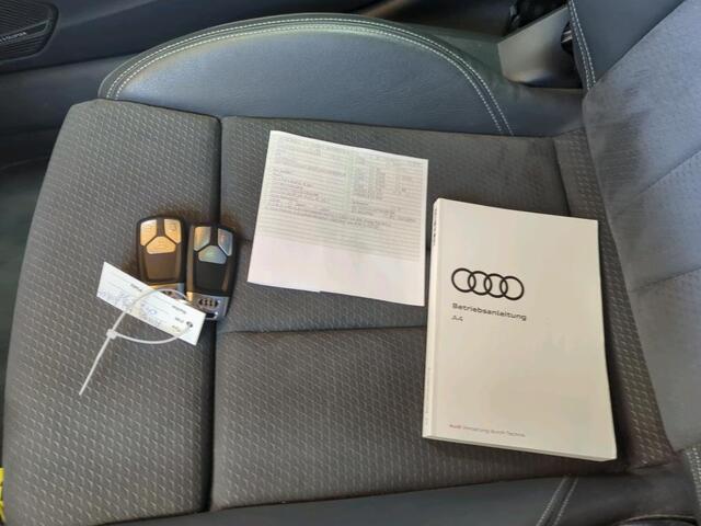 Audi A4 Avant 40 TFSI 204 pk Quattro S-Edition Competition /BTW-Auto/ Pano-Dak/ B&O-Sound/ Keyless/ Camera/ Sport-Stoelen/ Stoel.Verw/ Massage/ Trekhaak/ 19'' LMV