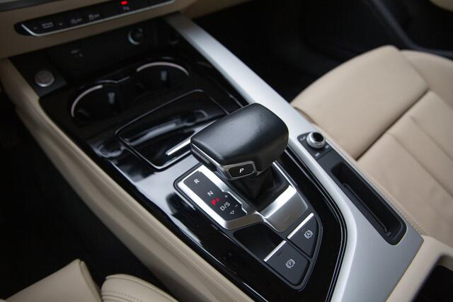 Audi A4 Limousine 40 TFSI Business Edition 204PK , Adap. cruise, Virtual cockpit, Carplay,