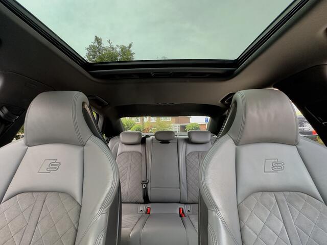 Audi A4 Limousine 40 TFSI AUT7 3X S-LINE COMPETITION PANODAK LEDER NAVI CAMERA DIGI-DASH APPLE-CARPLAY LED LMV PDC