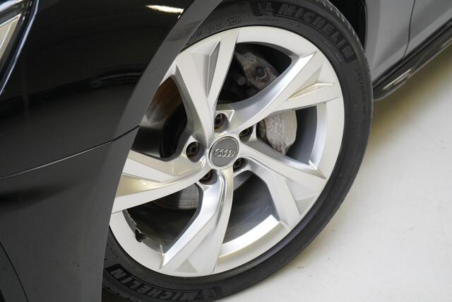 Audi A4 Avant 40 TFSI S edition Competition | Zwart optiek | Panoramadak | Trekhaak | Adaptive | Carplay | Camera | Leder | Sportstoelen