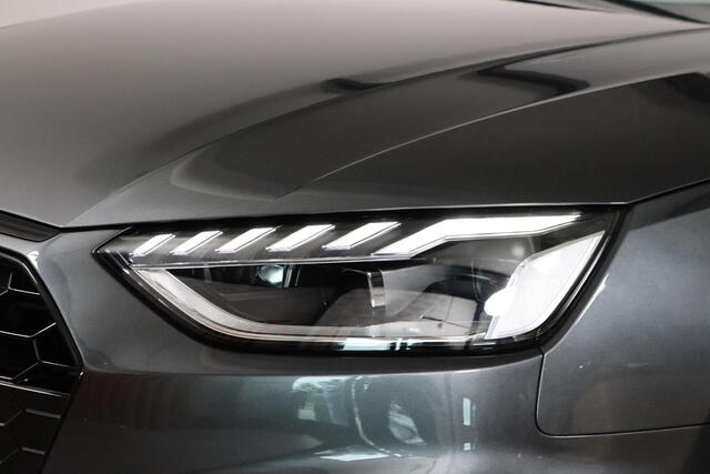 Audi A4 Avant 35 TFSI S-Line Competition Panoramadak, Trekhaak, Apple Carplay/Android Auto, Virtual Cockpit