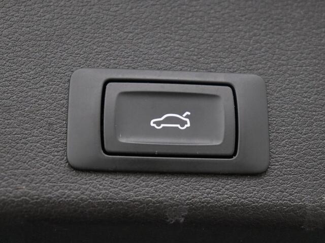 Audi A4 1.4 TFSI Lease Edition | Full LED | Sportstoelen | Trekhaak | Navigatie | Climate control | Parkeerhulp | Bluetooth | Cruise control
