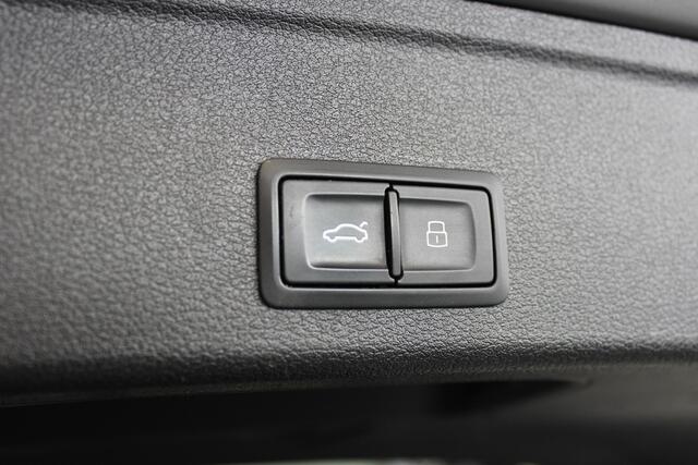 Audi A4 Avant 2.0 TFSI MHEV S-Line Edition Trekhaak | Pano | Stoelverw. | Keyless | Virtual Cockpit | Adapt. Cruise | Navi | Bluetooth | LED | 18" LMV | PDC V+A