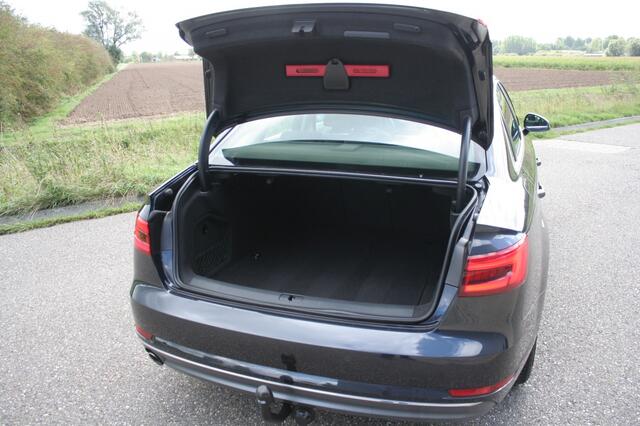 Audi A4 Limousine AUTOMAAT 2.0 TDI Lease Ed.