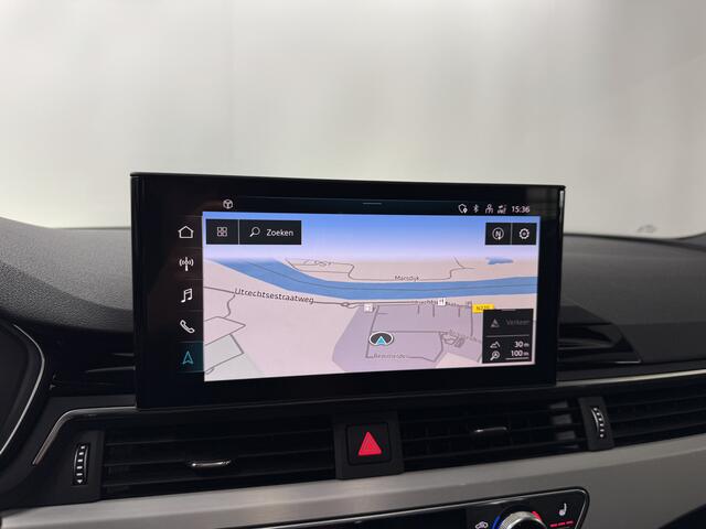 Audi A4 Avant 40 TFSI S edition / Pano / Matrix / Trekhaak / Keyless