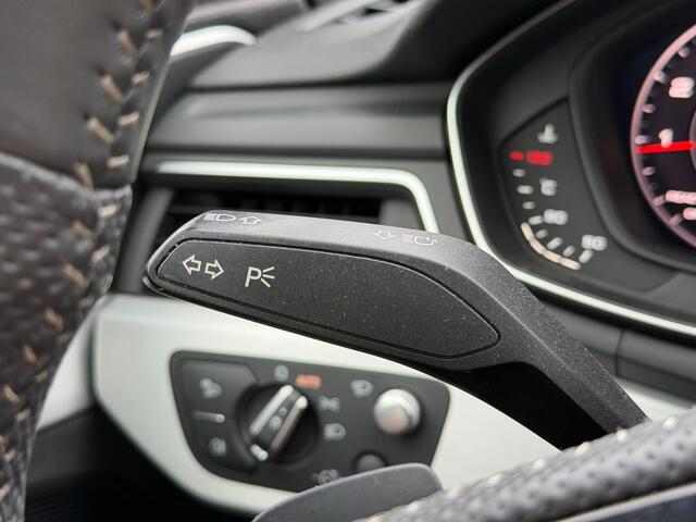 Audi A4 Avant 45 TFSI quattro Sport S line black edition S-Line | Panoramadak | Bang & Olufsen | Standkachel | Head-Up Display | Apple Carplay | Keyless | Trekhaak | LED | Cruise Control | Navigatie | Camera