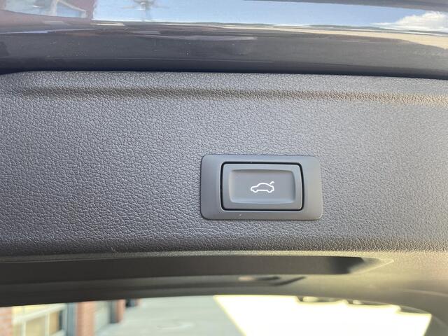 Audi A4 Avant 40 TFSI 204pk Pro Line Leder Sportstoelen Electrisch bedienbare achterklep Led Dab Navigatie Apple Carplay / Android Auto