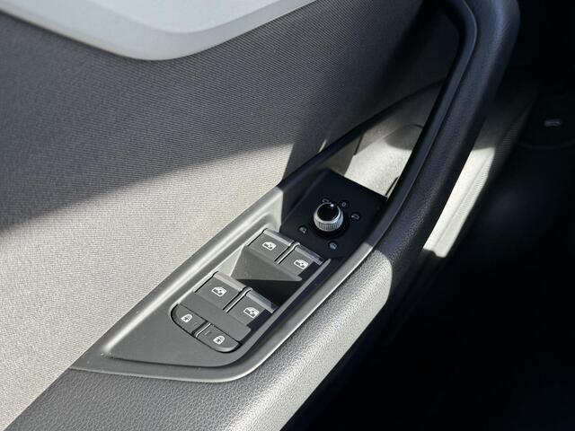 Audi A4 Avant 40 TFSI S edition Competition S Line - Panoramadak - Apple Carplay - Led lampen – foto 5