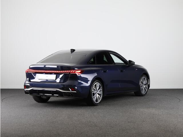 Audi A5 2.0 TFSI edition one S-edition, optiekpakket zwart, matrix-led koplampen, MMI bijrijdersscherm, omgevingscamara's, adaptive cruise control