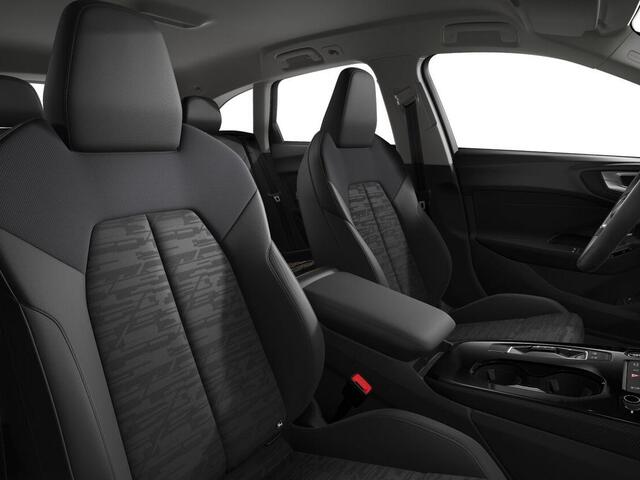 Audi A5 Pro Line (B10) 2.0 TFSI e 220 kW / 299 PK Avant 7 · Tech pakket · Trekhaak elektr. wegklapbaar