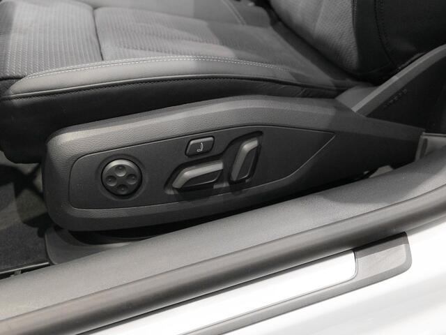Audi A5 Cabriolet 40 Tfsi (150kW/204pk) S-Tronic S-LINE ** MATRIX, VIRTUAL, NEKVERW, 19-inch LMV, MEMORY, B&O Sound ** 1e EIG - ¤ 28.500,= onder NP ** ** INFORMEER OOK NAAR ONZE AANTREKKELIJKE FINANCIAL-LEASE TARIEVEN **