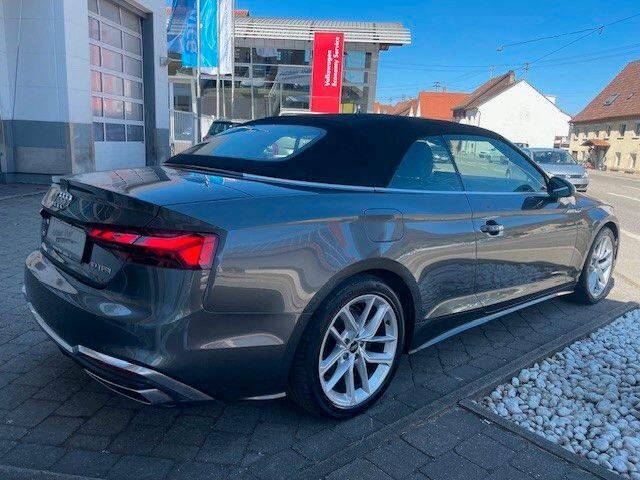 Audi A5 Cabriolet 40 Tfsi S-Tronic (150kW/204pk) ** MATRIX, LEDER, VIRTUAL, NEKVERW, 18-inch LMV, ADAPT. CRUISE ** 1e EIG - ¤ 28.600,= onder NP ** ** INFORMEER OOK NAAR ONZE AANTREKKELIJKE FINANCIAL-LEASE TARIEVEN **