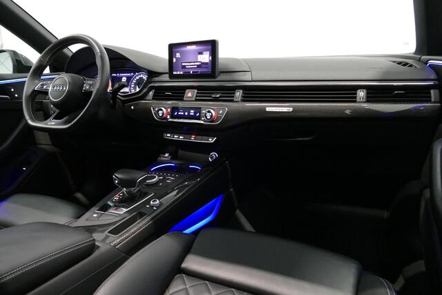 Audi A5 Sportback 3.0 TFSI S5 quattro / Panoramadak / Carbon interieur delen / Elektr. verstelbare voorstoelen + massage / RS Sportstoelen / Sport uitlaat / 20'' LMV / Matrix LED koplampen / Stoelverwarming / Audi Sound System / Dynamische achterlichten / Cruise 