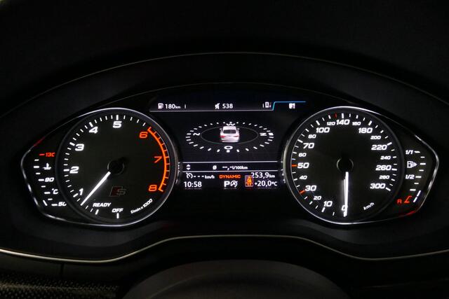 Audi A5 Sportback 3.0 TFSI S5 quattro / Panoramadak / Carbon interieur delen / Elektr. verstelbare voorstoelen + massage / RS Sportstoelen / Sport uitlaat / 20'' LMV / Matrix LED koplampen / Stoelverwarming / Audi Sound System / Dynamische achterlichten / Cruise 
