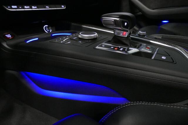 Audi A5 Sportback 3.0 TFSI S5 quattro / Panoramadak / Carbon interieur delen / Elektr. verstelbare voorstoelen + massage / RS Sportstoelen / Sport uitlaat / 20'' LMV / Matrix LED koplampen / Stoelverwarming / Audi Sound System / Dynamische achterlichten / Cruise 