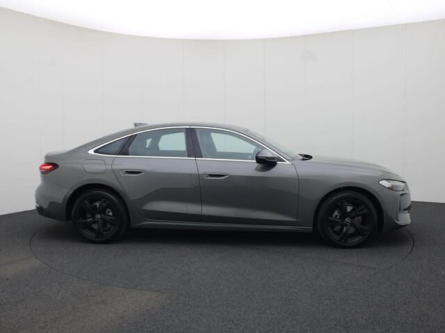 Audi A5 Limousine Advanced edition 35 TFSI 150 pk · First edition · Lederen bekleding · Sportstuur · Elektrisch verst. stoelen · Velgen zwart gepoedercoat