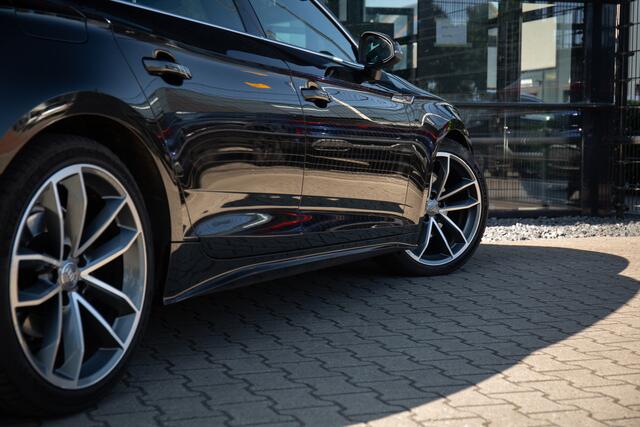 Audi A5 Sportback 40 TFSI Sport S-line , Adap. cruise, HUD, Keyless entry, Virt. Cockpit