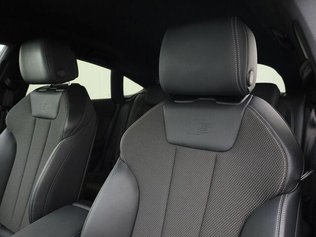 Audi A5 Sportback 35 TFSI/150PK S edition Competition · Camera · Apple Car Play · Navigatie ·Leder/Stof · Stoelverwarming · Garantie tot mei 2028 of 100000km