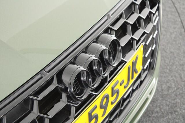 Audi A5 Sportback 35 TFSI 150pk S-Tronic S-Line Competition Matrix Led Virtual Cockpit Ambianceverlichting Navigatie