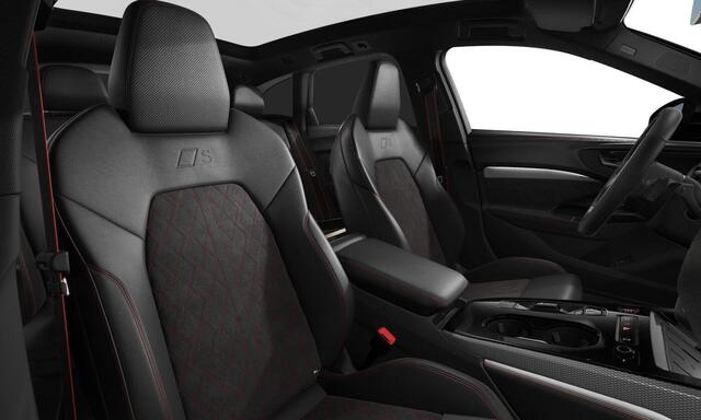 Audi A5 Avant 2.0 e-hybrid quattro S edition | Panoramadak | Trekhaak | 360 camera | Display passagierszijde | Tech Plus pakket | Dodehoek detectie | Leder/alcantara bekleding | LED matrix verlichting |