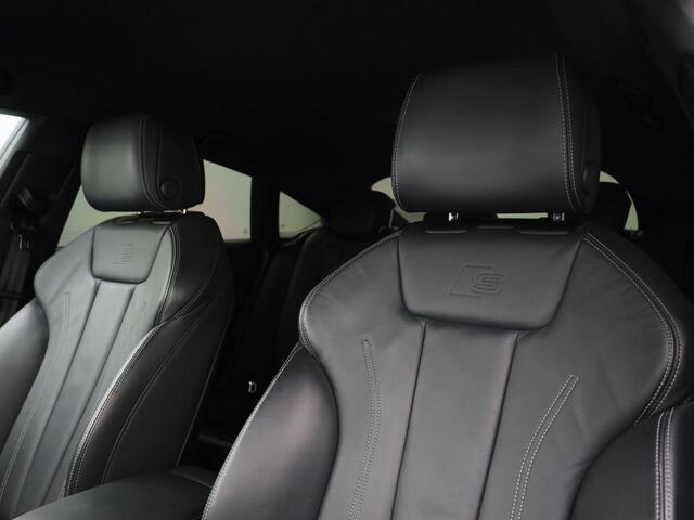 Audi A5 Sportback 40 TFSI/204PK S Line · Leder · Elektrische stoel verstelling · Camera · Apple/Android Car Play · Adaptive Cruise Control ·