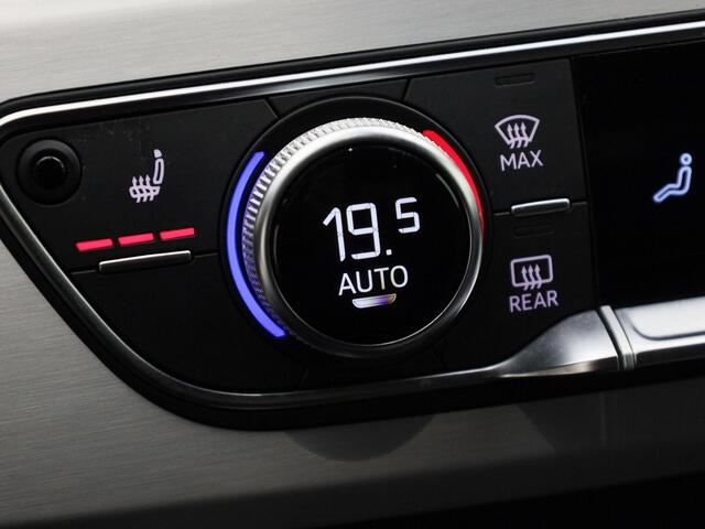 Audi A5 Sportback 40 TFSI/204PK S Line · Leder · Elektrische stoel verstelling · Camera · Apple/Android Car Play · Adaptive Cruise Control ·