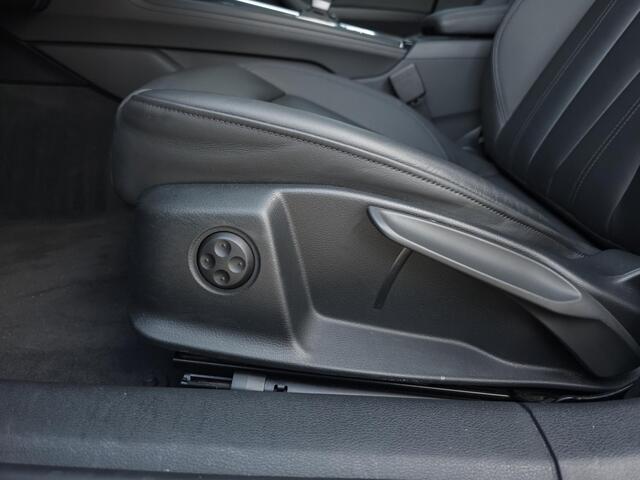 Audi A5 Sportback 35 TFSI | Pano | Leer | 20"| All Black | Keyl | Priv. glas | Camera | Adap. Cruise |