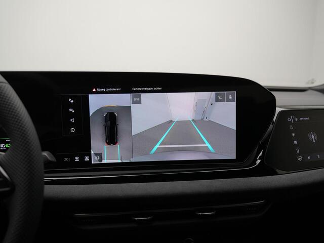 Audi A5 Limousine 2.0 e-hybrid 367 pk S-tronic quattro S edition Competition / S-Line | Fijnnappa leder | Demperregeling | Ventilatie-/massagestoelen | 360 camera | Bang & Olufsen | Elektr verstelbare voorstoelen