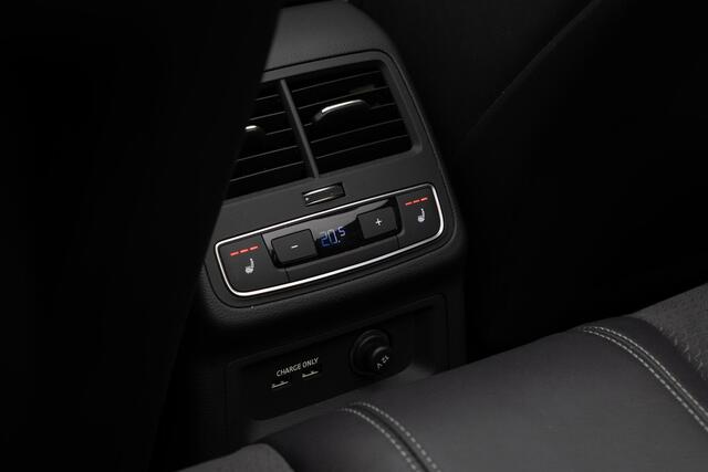 Audi A5 Cabriolet 40 TFSI quattro S edition | 20 Inch | Parking | 360 Camera |