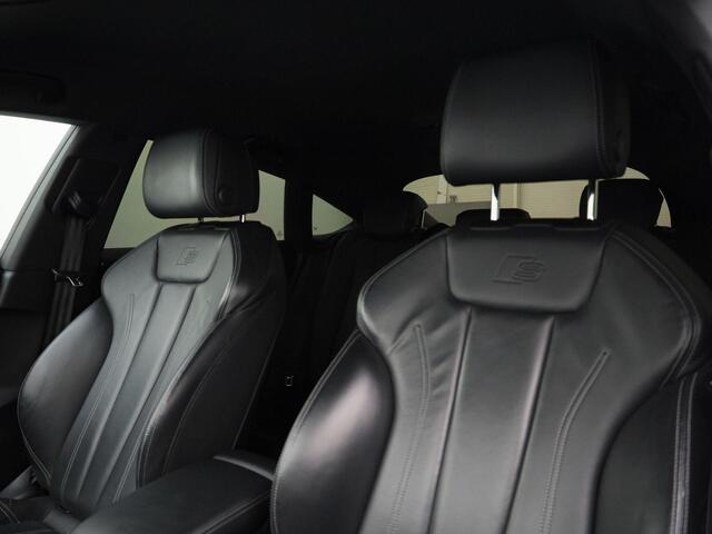 Audi A5 Sportback 40 TFSI/204PK S Line · Leder · Camera · Apple/Android Car Play