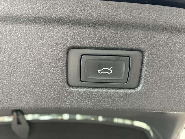 Audi A5 Sportback 35 TFSI 150pk S edition Competition · Camera · Apple/Android Car Play · Navigatie · Virtual Cockpit · 19'' Velgen · Leder/stof