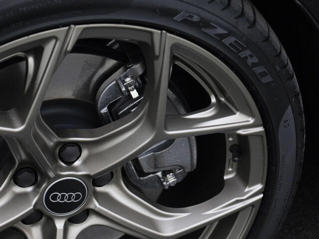 Audi A5 Limousine S edition 2.0 TFSI e 299 PK · Exterieurpakket zwart · Privacy glas · Tech pakket · 20" LM velgen brons