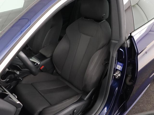 Audi A5 35 TFSI Business Edition | Matrix LED | Elektrische stoelen | Trekhaak | Park Assist | Virtual Cockpit | Carplay | Camera | Sportstoelen | Navigatie | Climate control | Memory