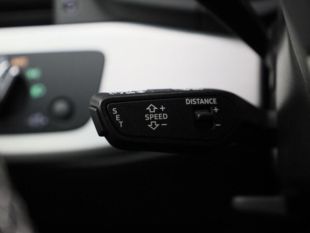 Audi A5 Sportback 40 TFSI/204PK S Line · Leder · Elektrische stoel verstelling · Camera · Apple/Android Car Play · Adaptive Cruise Control ·