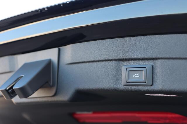 Audi A5 Avant 2.0 TFSI S edition l Trekhaak l Leer l Camera