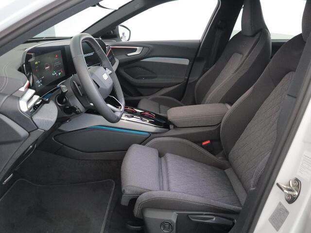 Audi A5 Avant 2.0 e-hybrid quattro S edition 299 pk S-tronic | Verlengde garantie | Navigatie | Parkeersensoren (Park assist) | Rondomzicht camera | Matrix LED koplampen | S-Line |