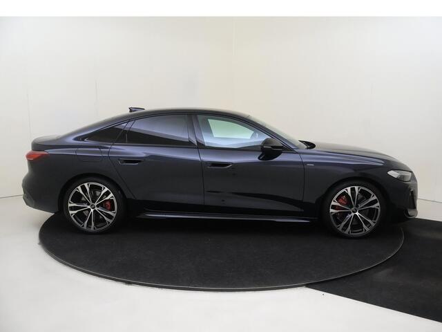 Audi A5 Limousine 2.0 e-hybrid quattro S edition | 20 inch lm velgen | Optiekpakket zwart | Privacy glass | S-line in- en exterieur