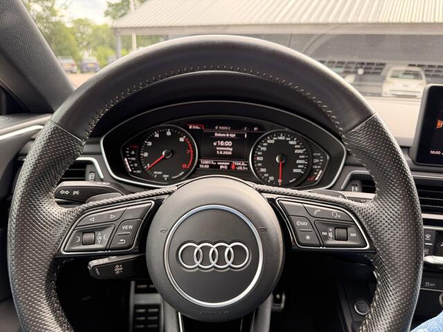Audi A5 Sportback 35 TFSI Sport S-line edition | LED | Zwart optiek | Trekhaak | Sportstoelen | PDC | Keyless | Navi | Elek. achterklep | Afgevlakt stuur |