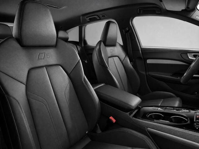 Audi A5 2.0 e-hybrid quattro S edition 299 PK · Trekhaak elek. wegklapbaar · Premium pakket · Optiekpakket zwart