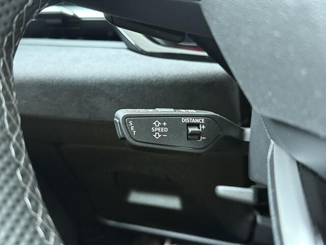 Audi A5 Avant 2.0 e-hybrid quattro S edition Competition | 367 PK | SoH 97% | Trekhaak | Panoramadak | Head-up display | Stoelverwarming | Bang & Olufsen audio | Matrix Led koplampen |